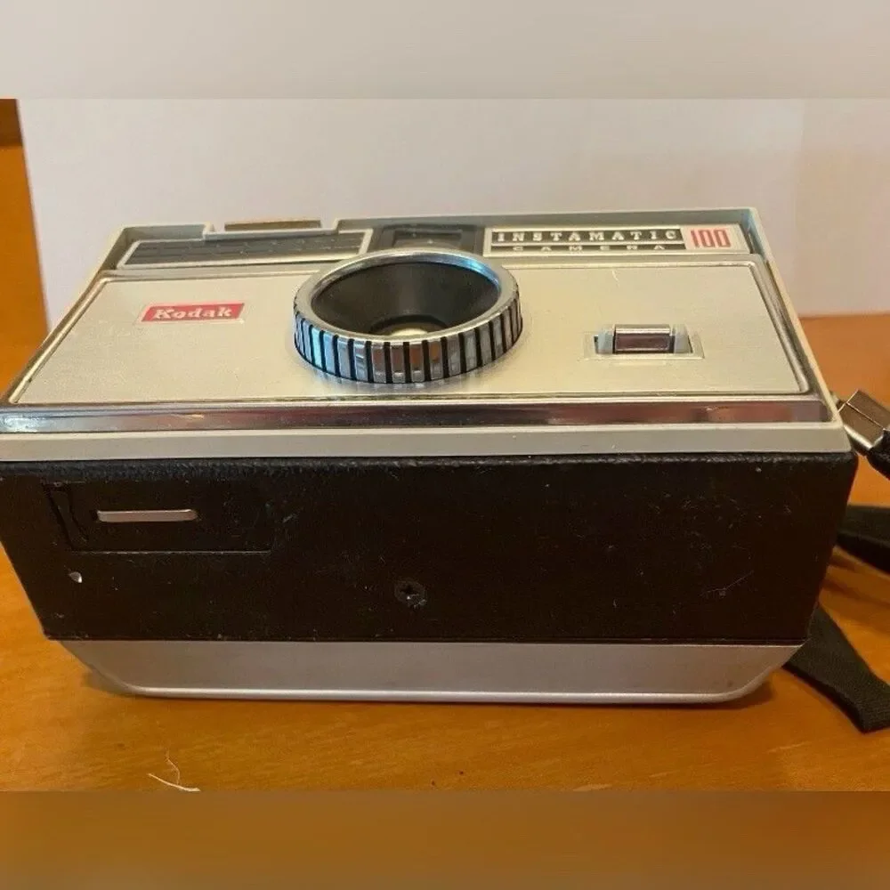Kodak Instamatic 100 Camera Film Vintage Not Tested